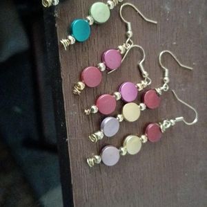 Handmade earing I made perfect for summer or spring season.